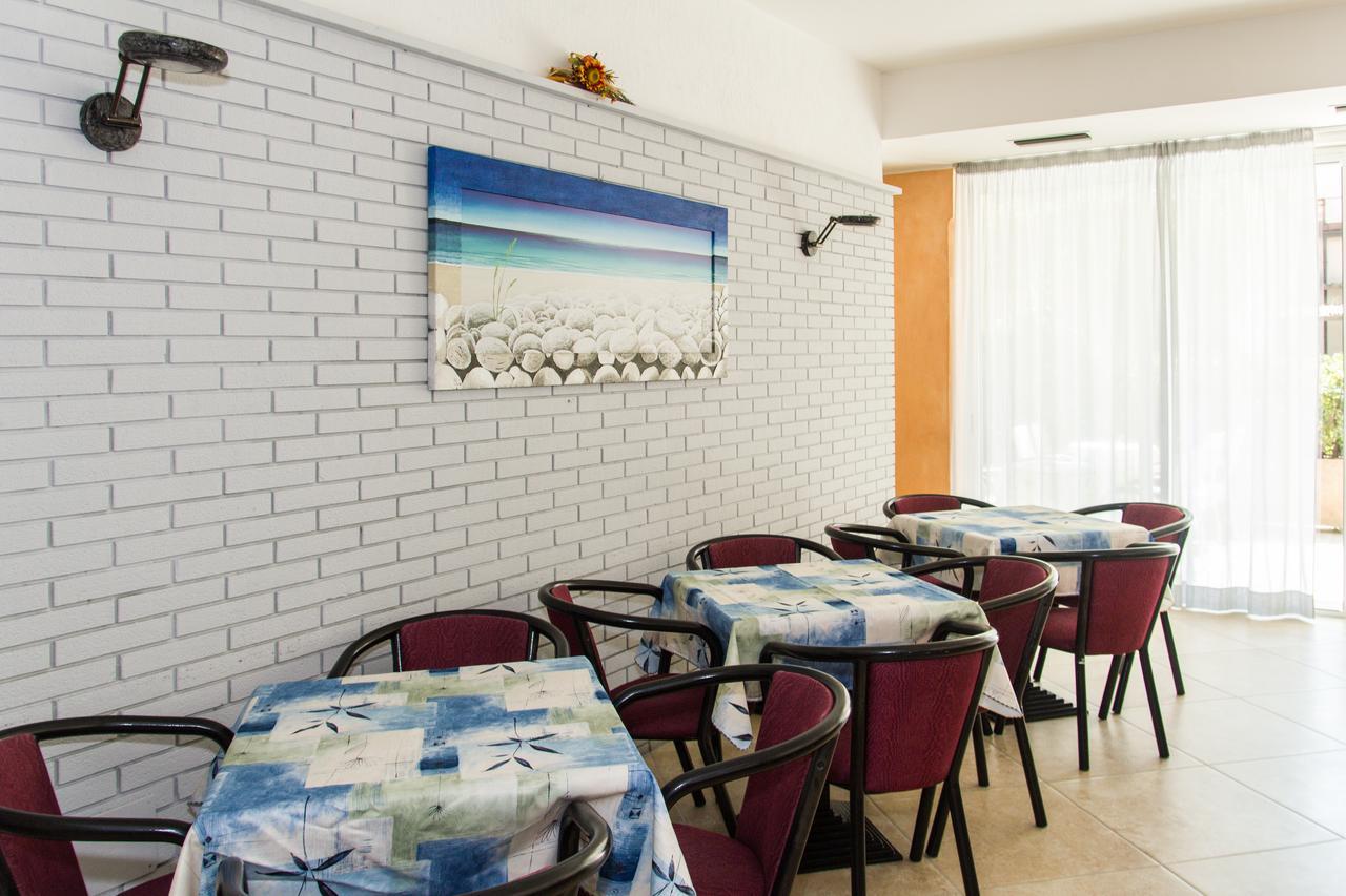 Hotel Simplon Bellaria-Igea Marina Exterior photo